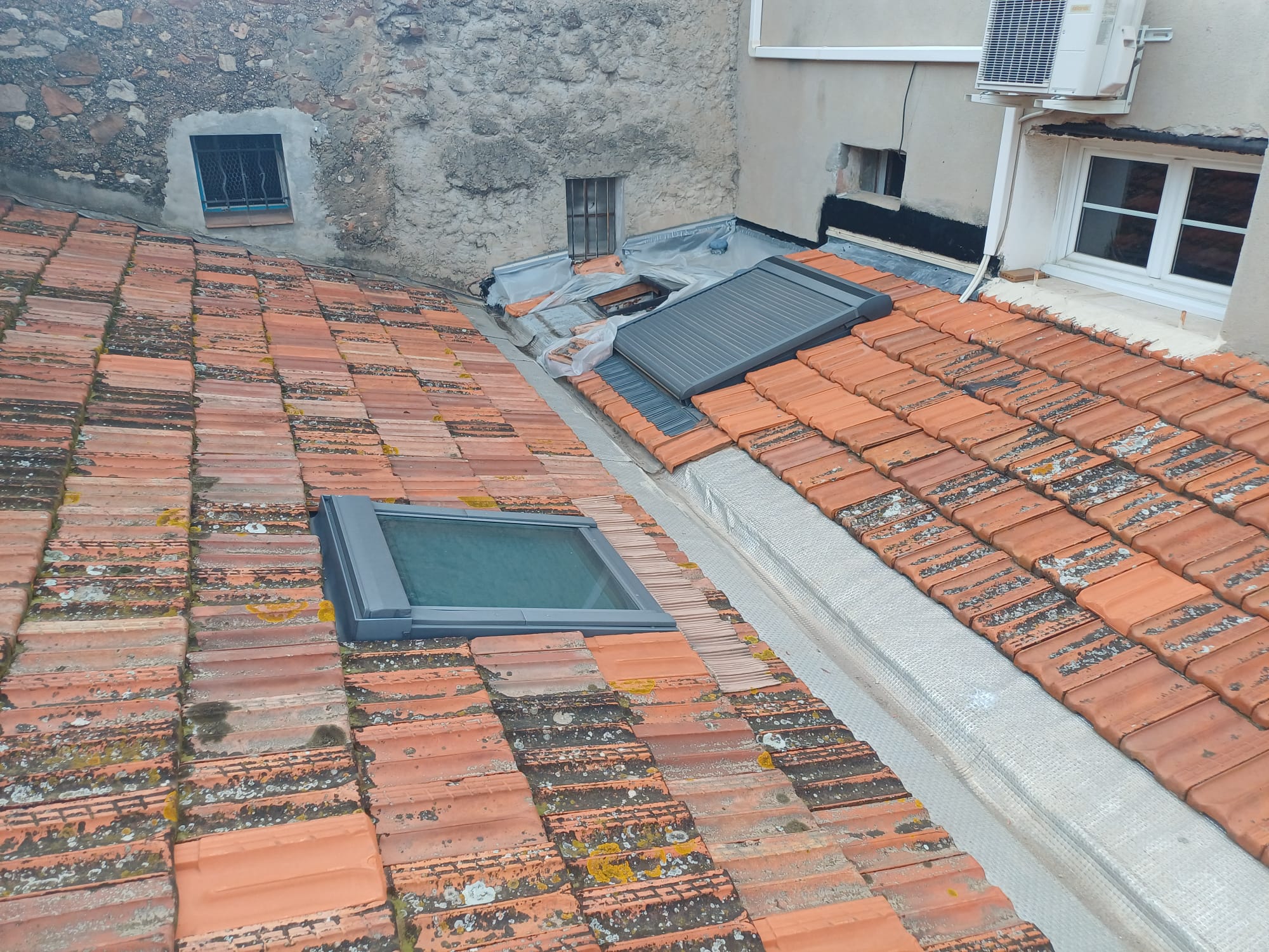 Pose Velux toiture en cours Var 83